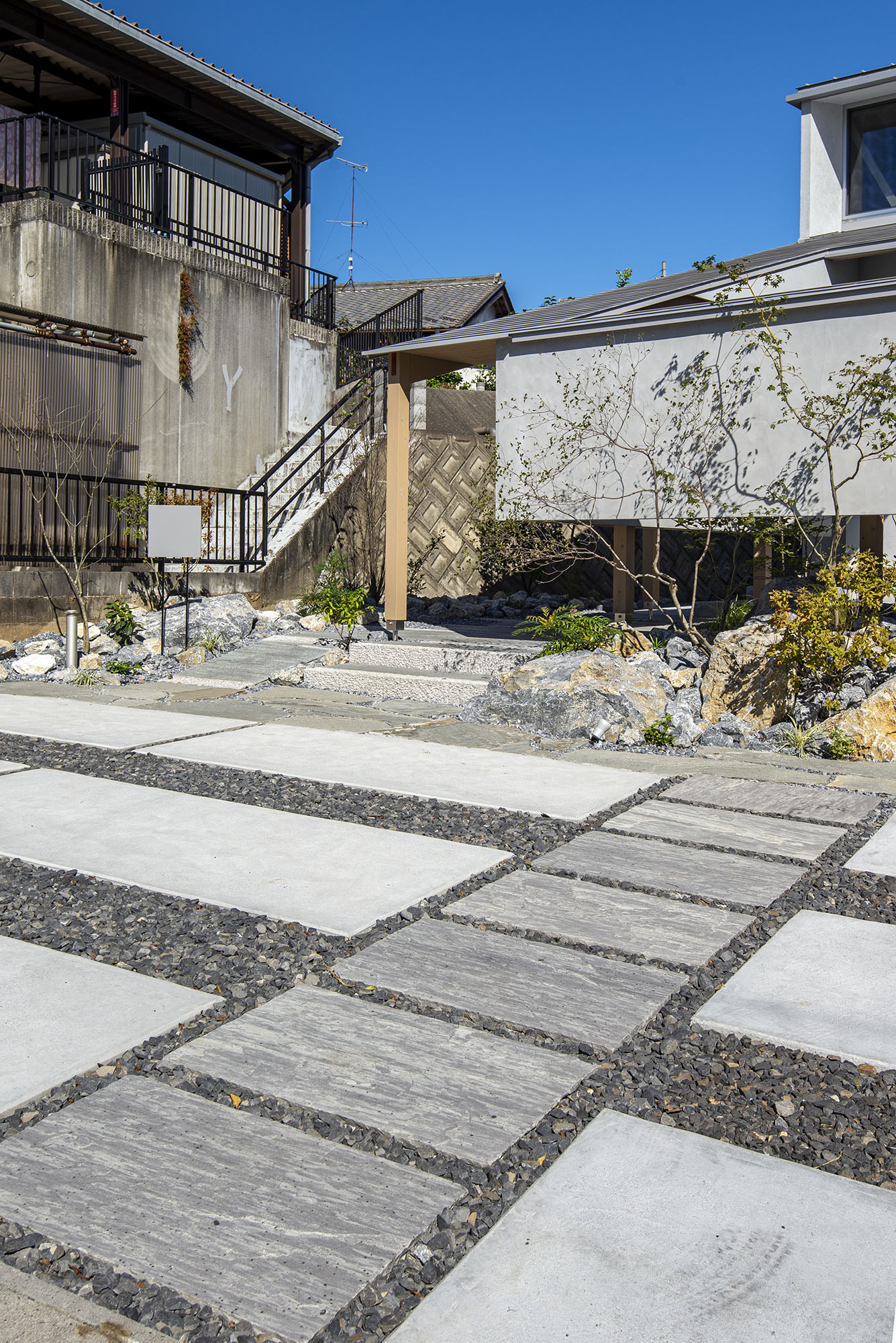 ヴィスタストーン サンドフラッグ ブラック | 造園資材館