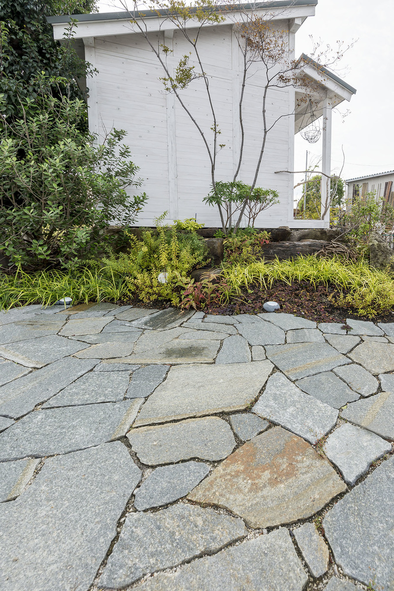 ルゼルナ 乱形 | 造園資材館