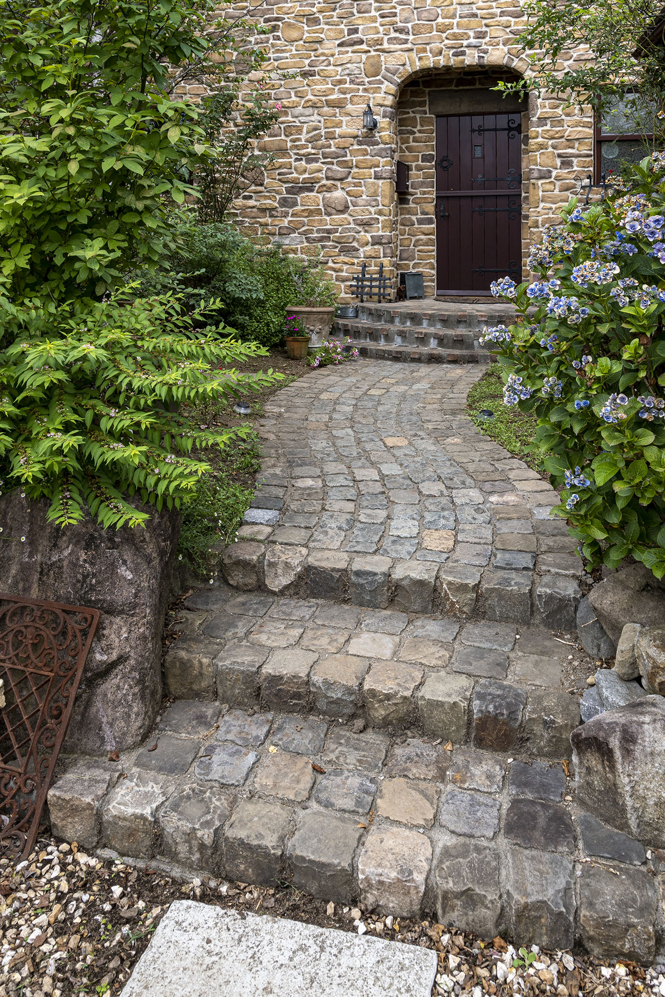 フランデルストーン 古ピンコロサンド | 造園資材館